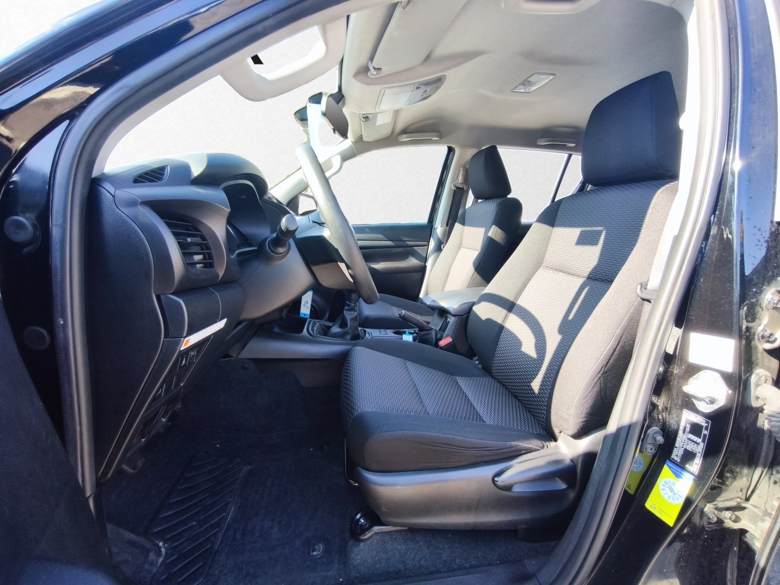 Toyota Hilux – Bild 10