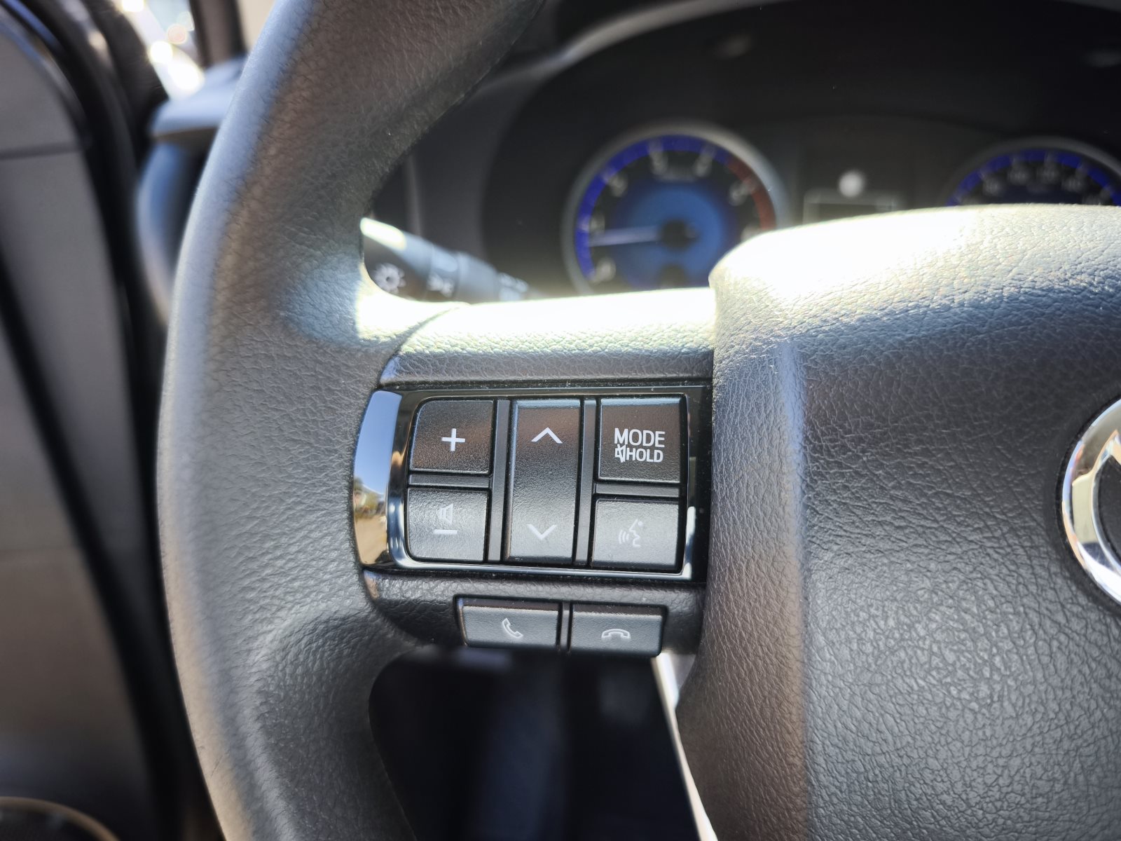 Toyota Hilux – Bild 18