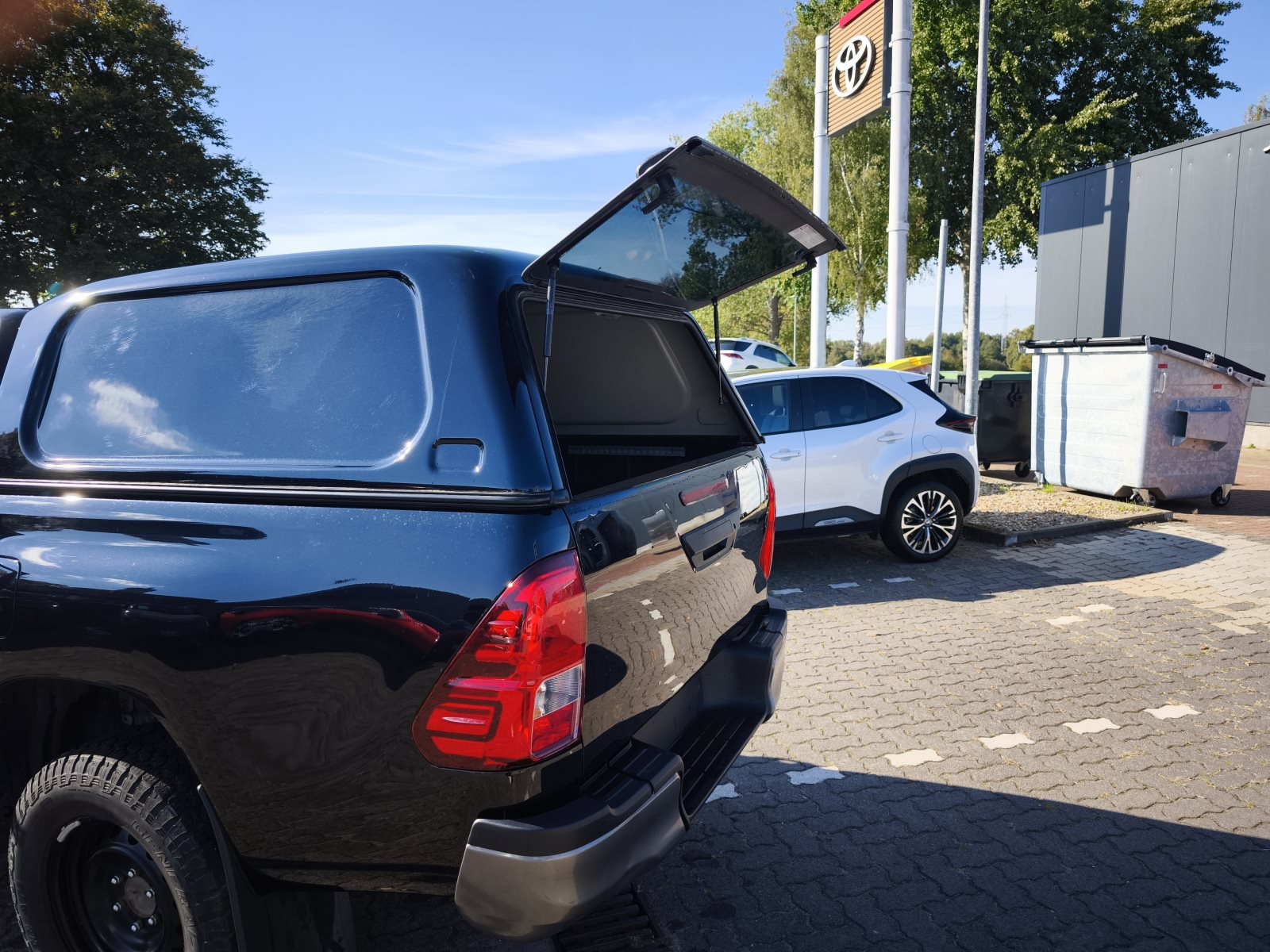 Toyota Hilux – Bild 28