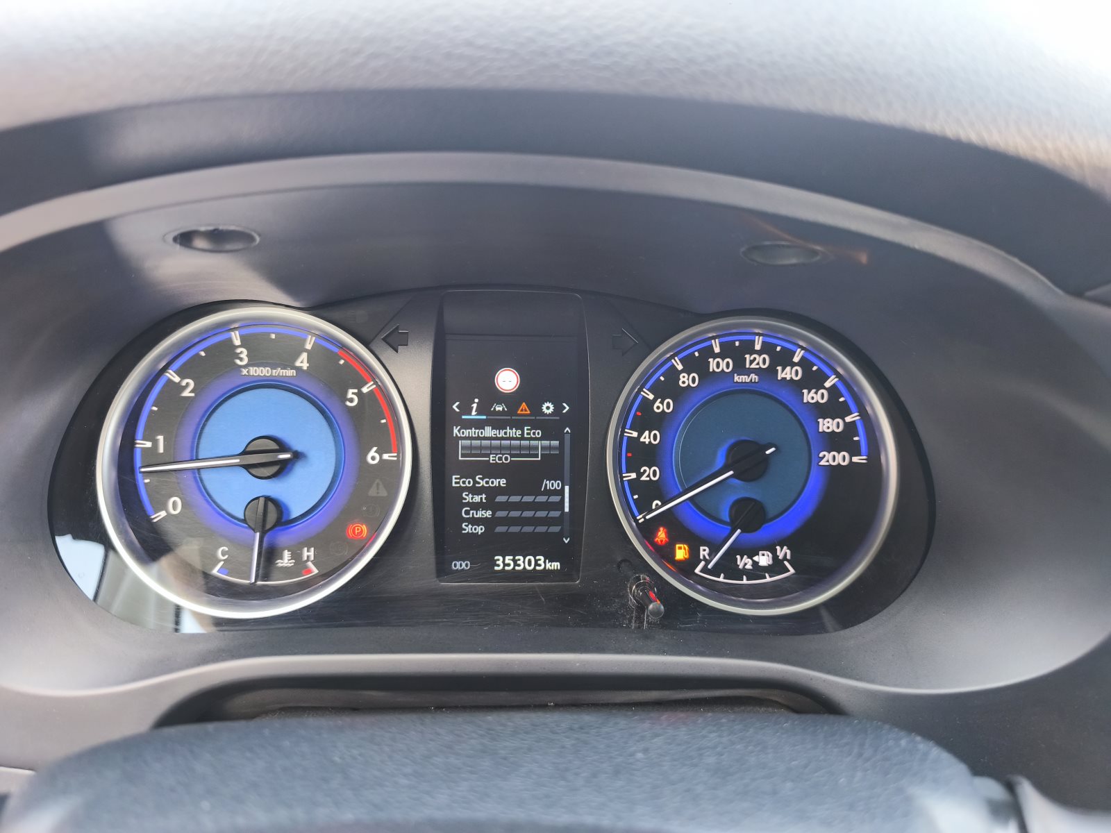 Toyota Hilux – Bild 22
