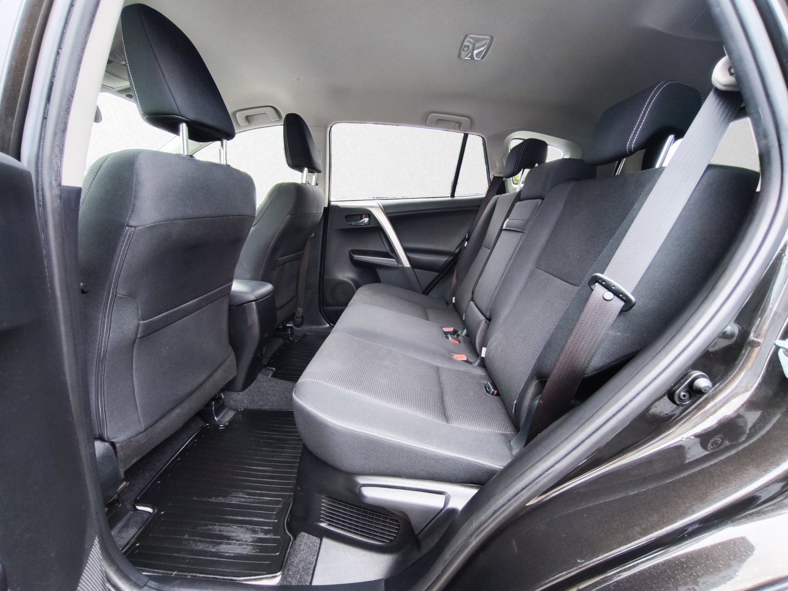 Toyota RAV4 – Bild 11