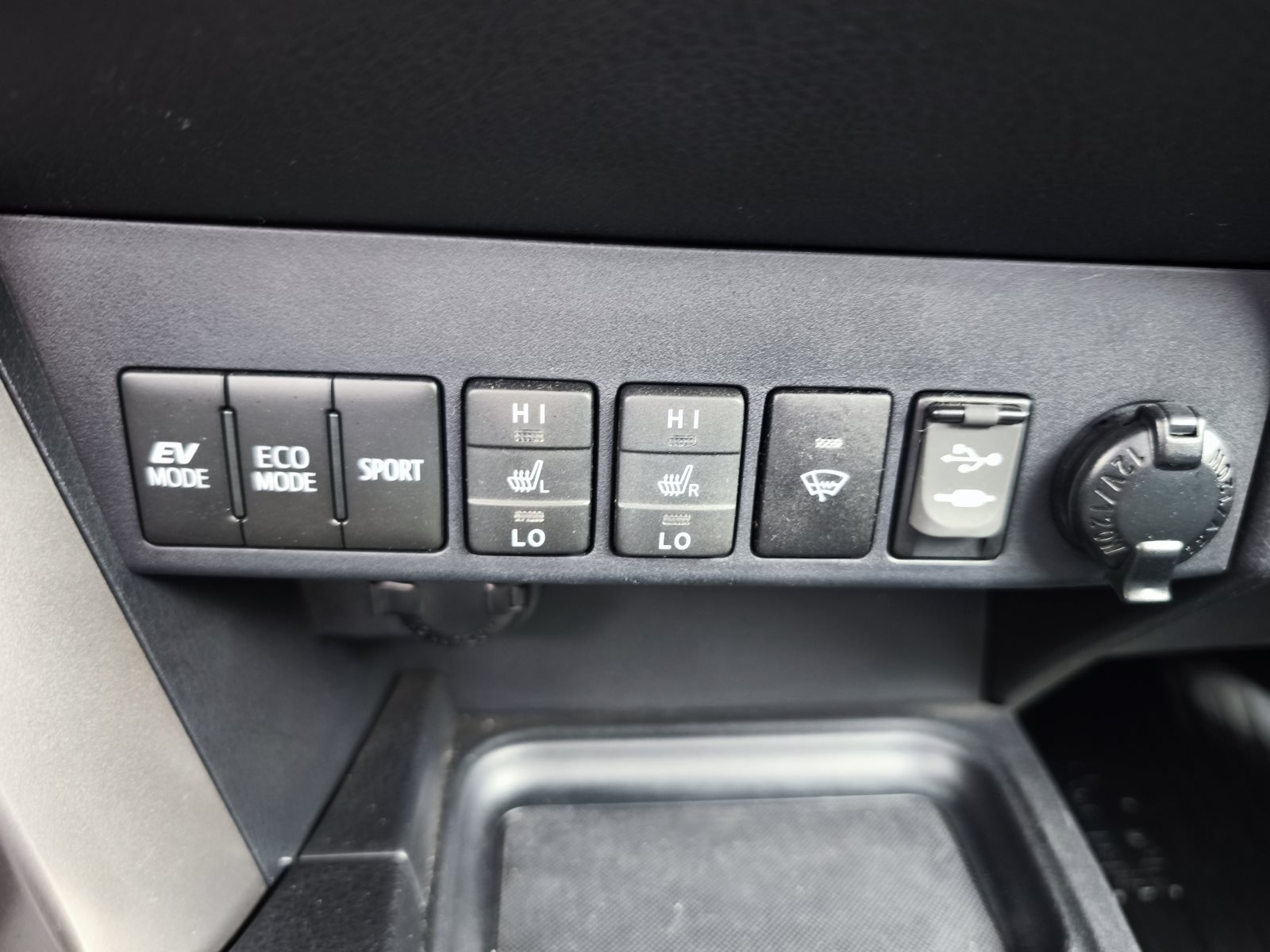 Toyota RAV4 – Bild 15