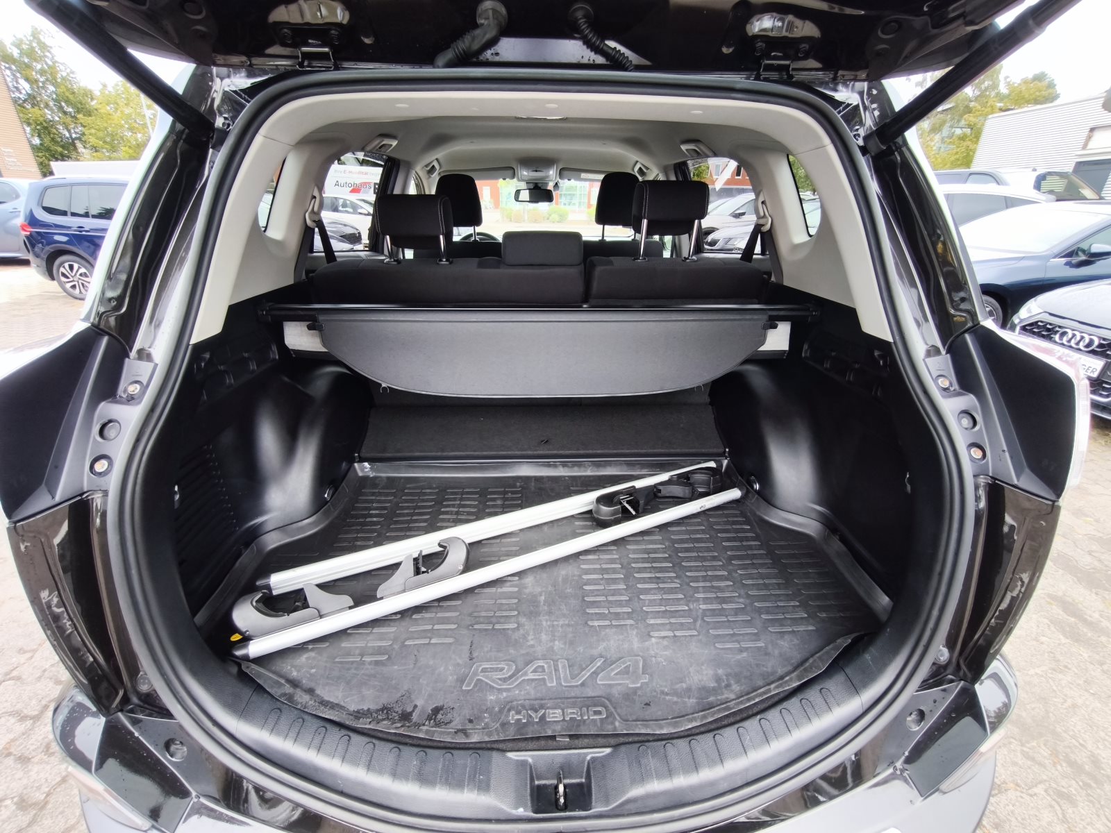 Toyota RAV4 – Bild 19