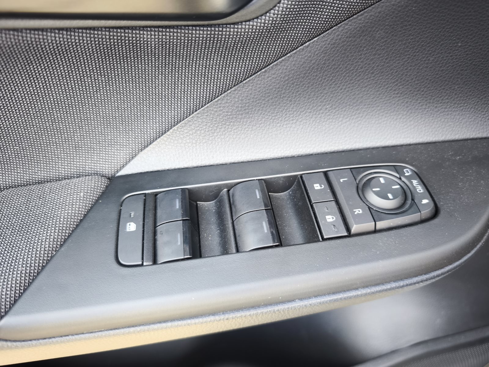 Toyota C-HR – Bild 18