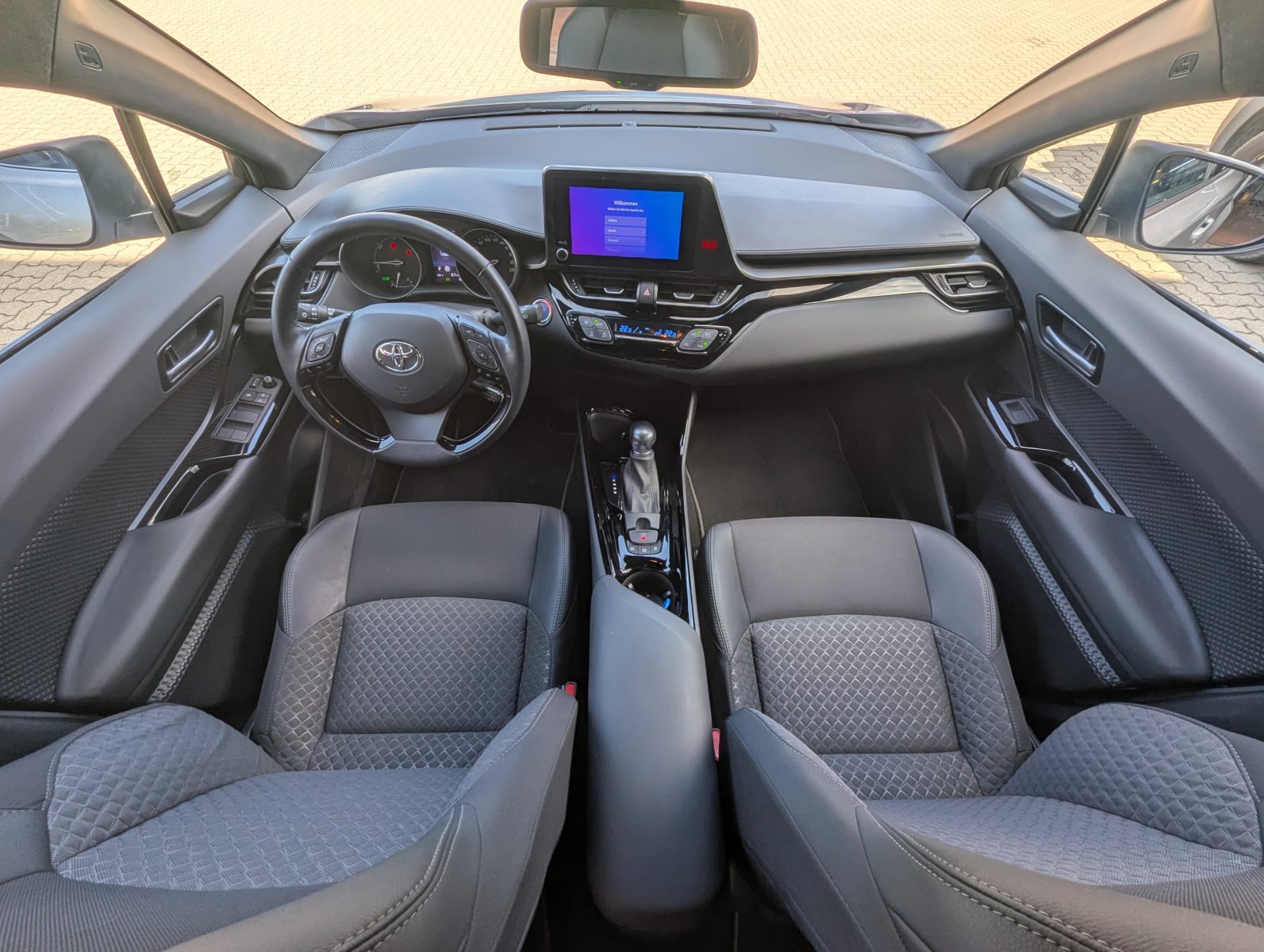 Toyota C-HR – Bild 15