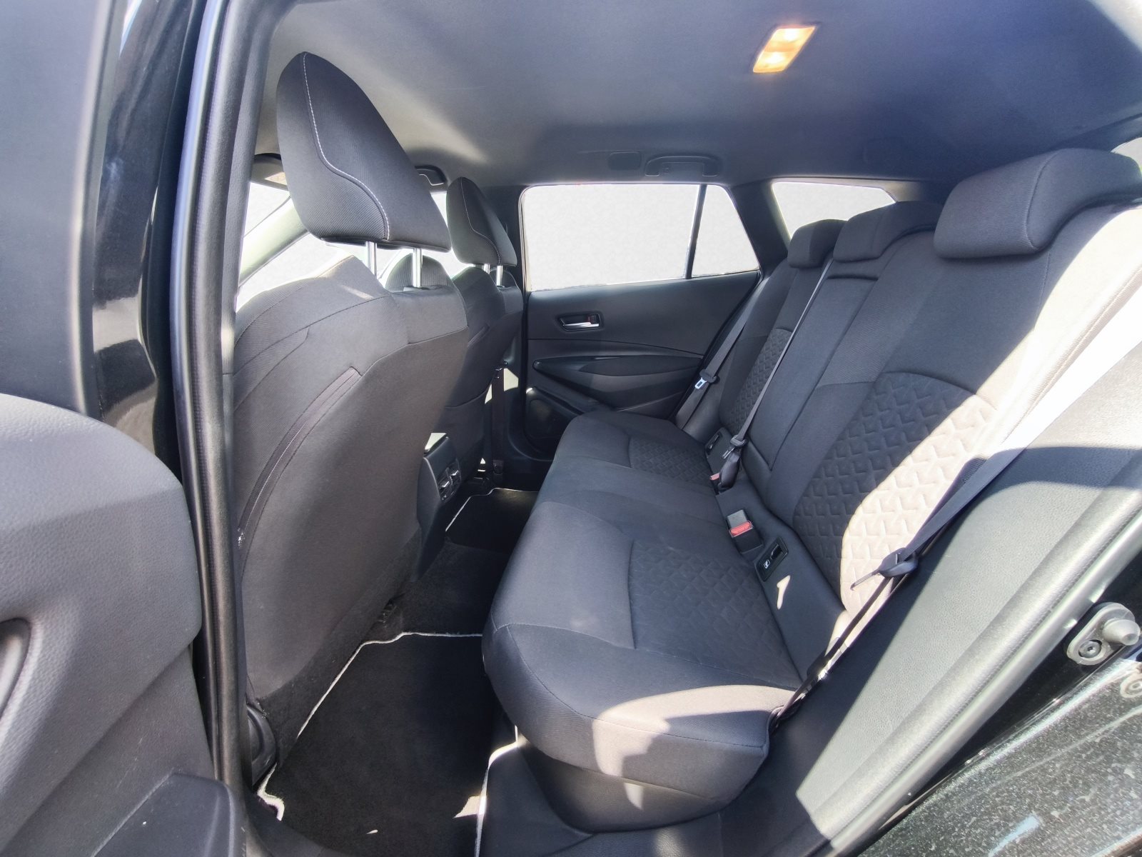Toyota Corolla Touring Sports – Bild 11
