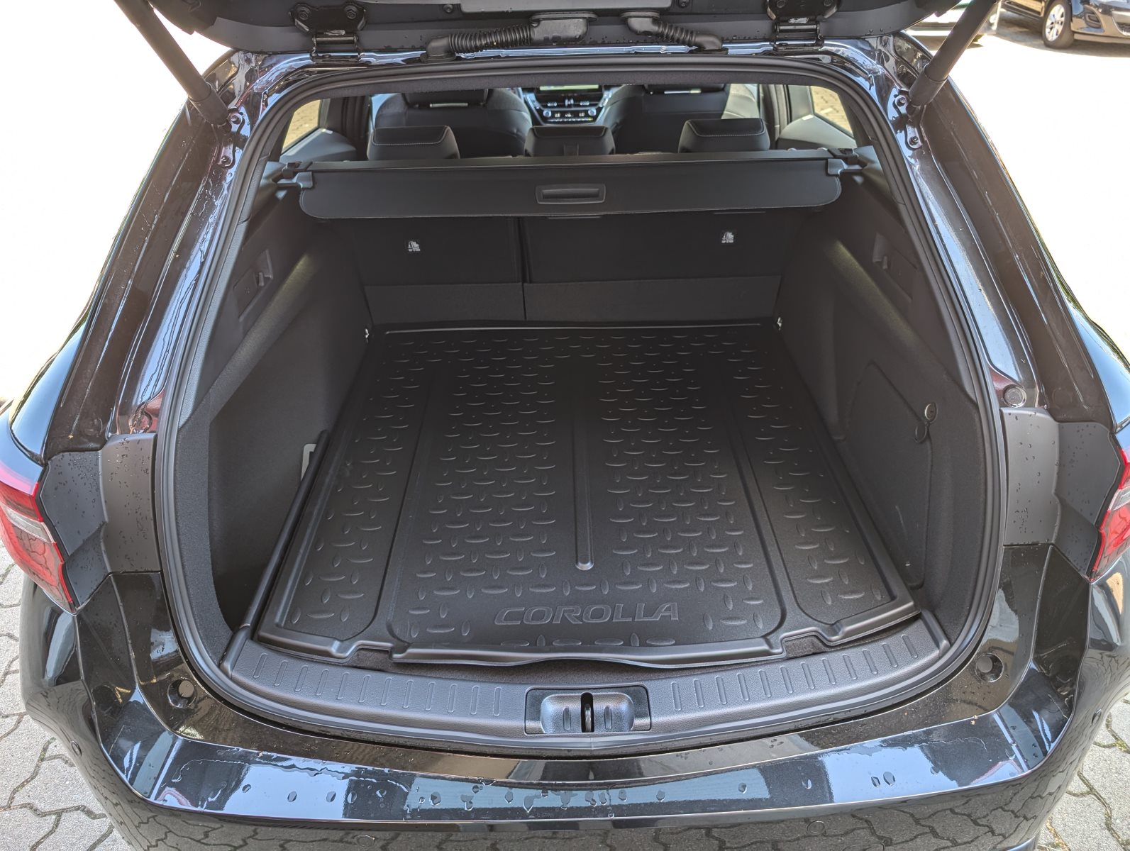 Toyota Corolla Touring Sports – Bild 14