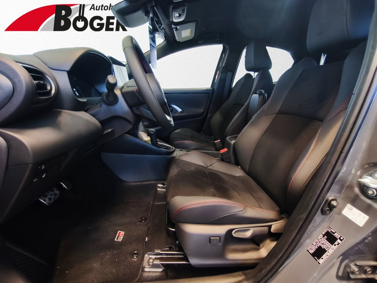 Toyota Yaris – Bild 10