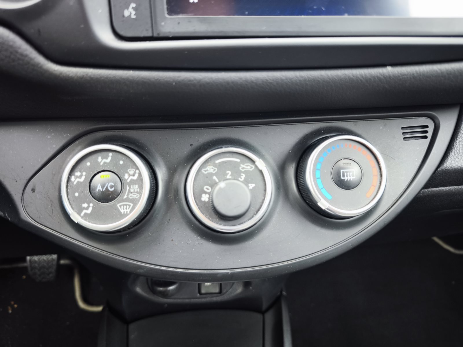 Toyota Yaris – Bild 14