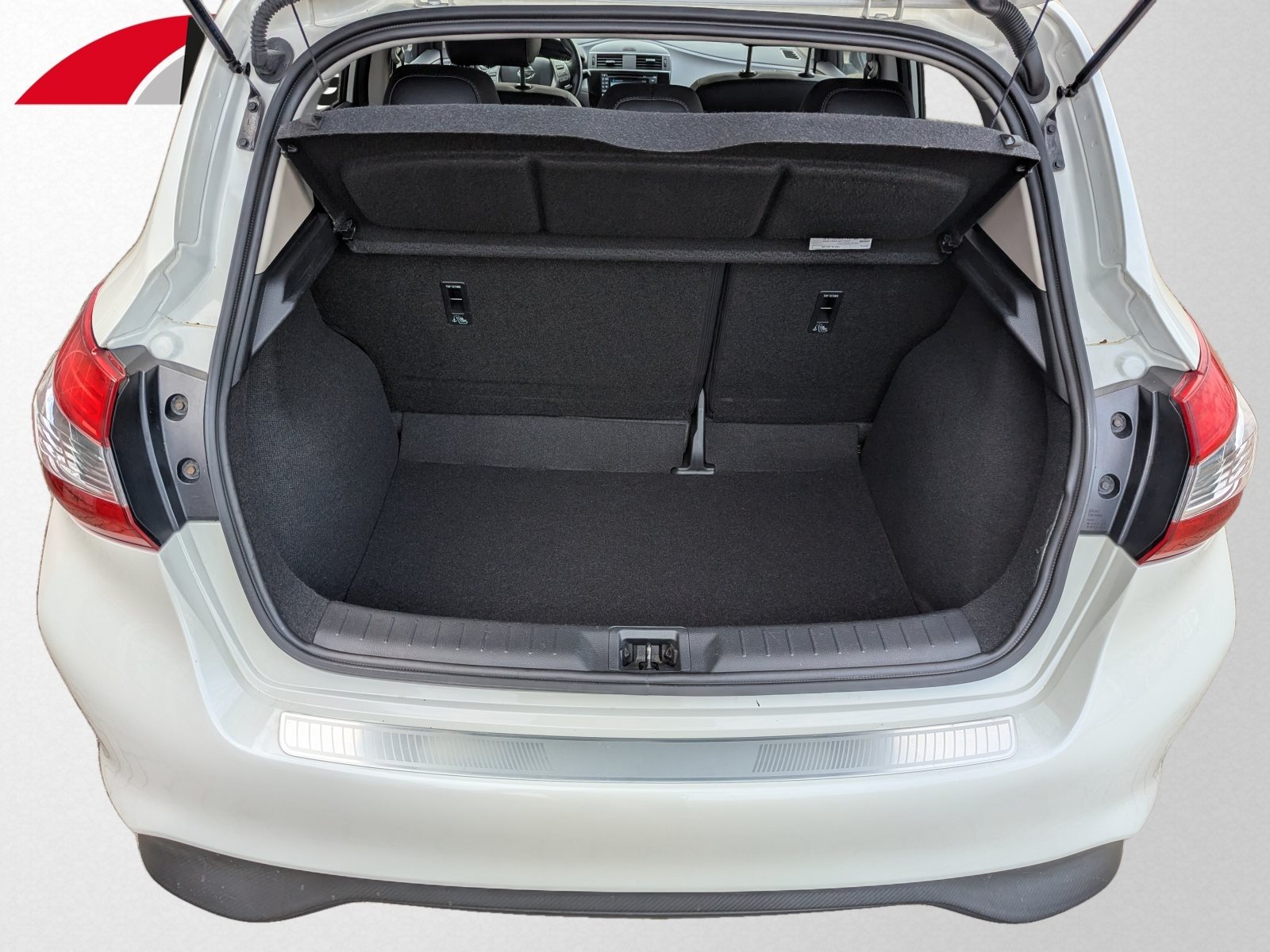 Nissan Pulsar – Bild 13