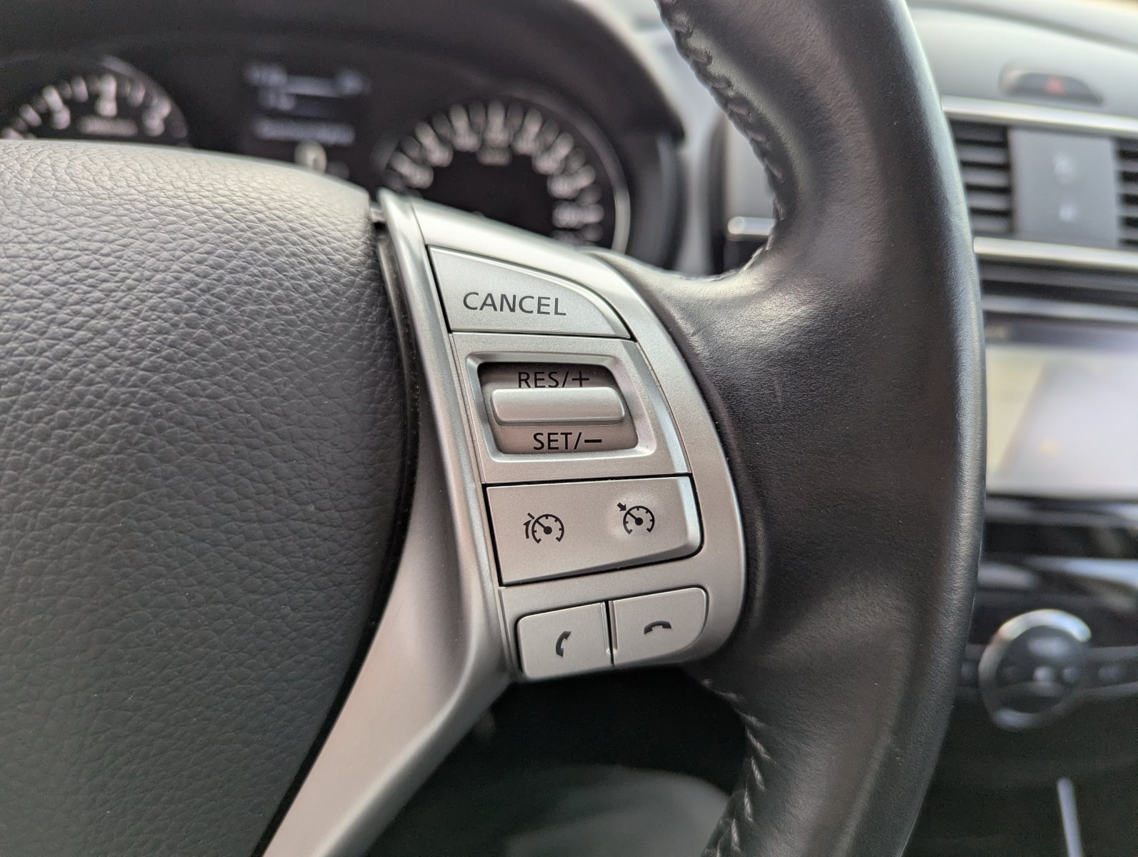 Nissan Pulsar – Bild 18