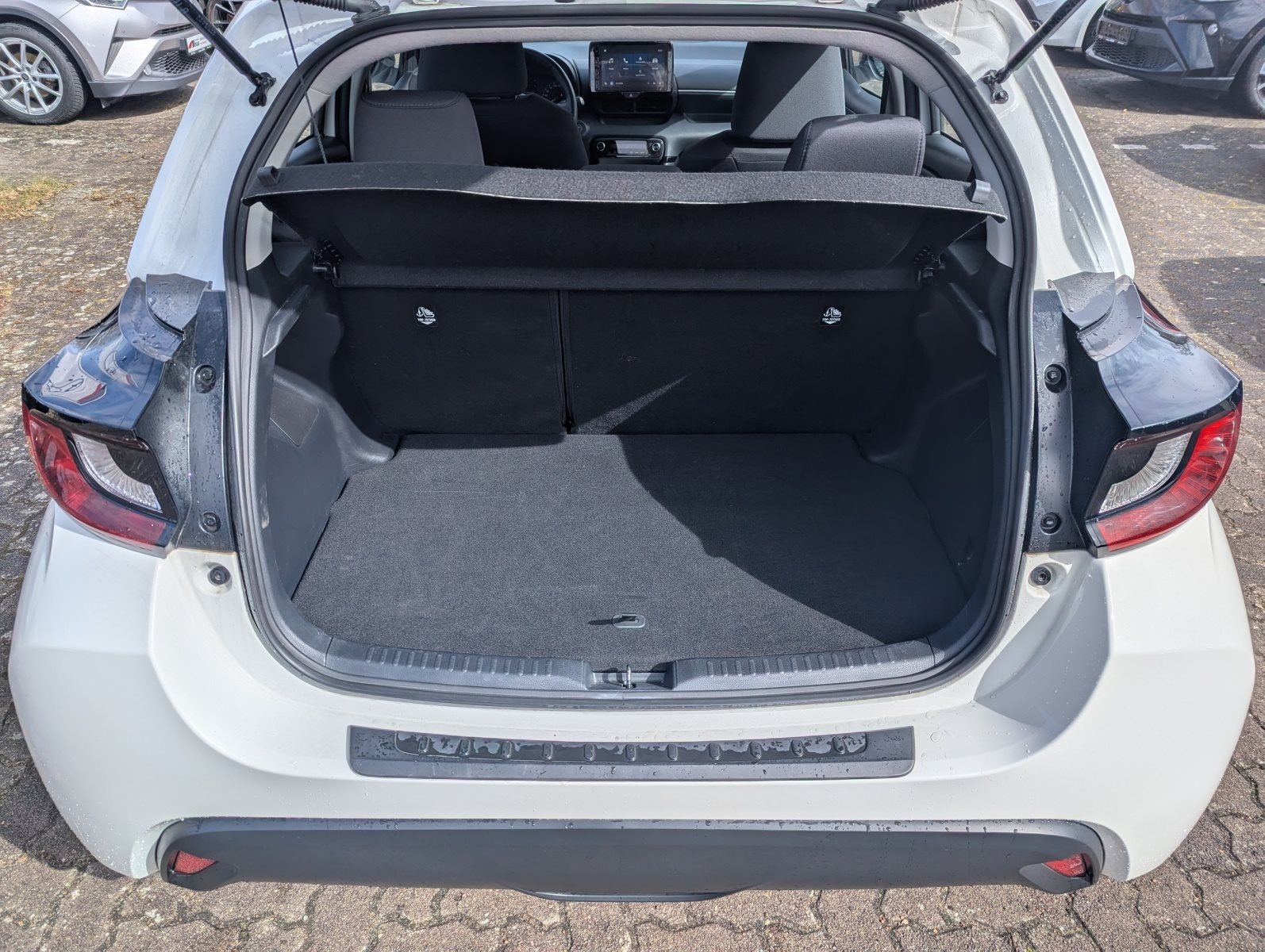 Toyota Yaris – Bild 11