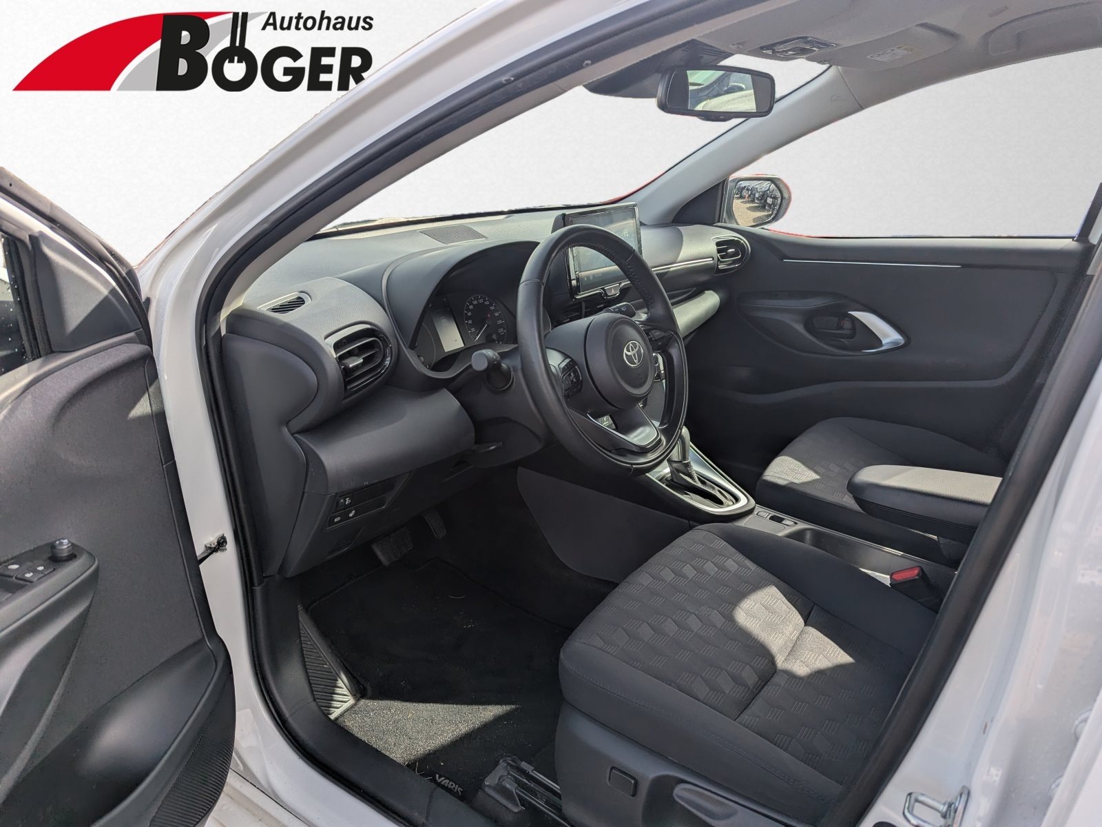 Toyota Yaris – Bild 8