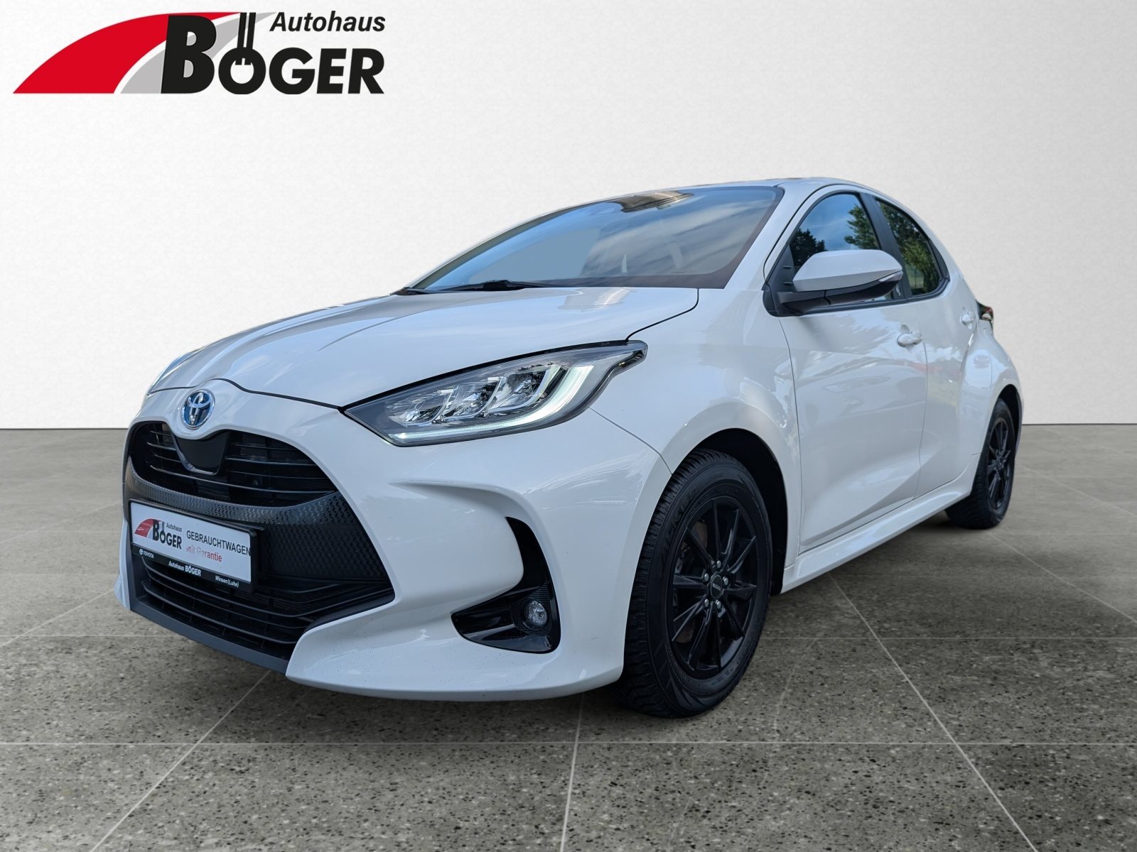 Yaris 1,5 Hybrid Team-D *8-FACH SHZ*
