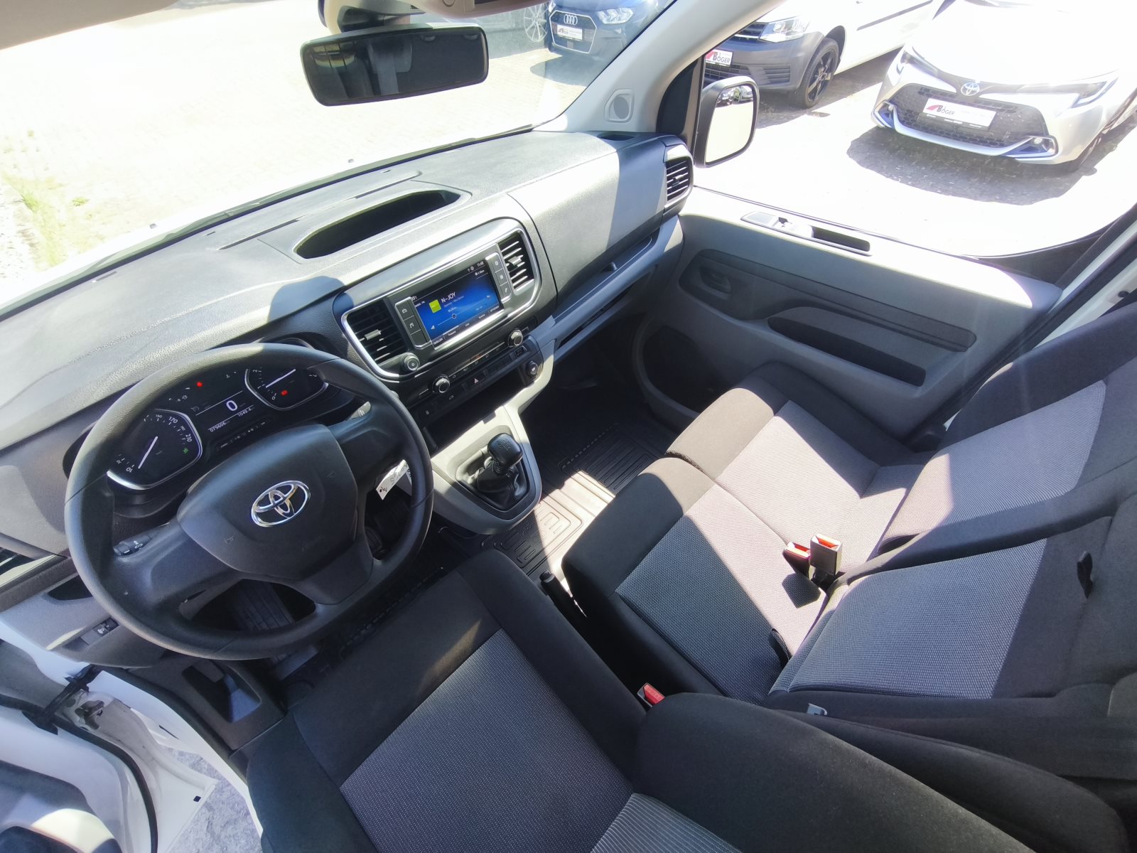Toyota Proace – Bild 16