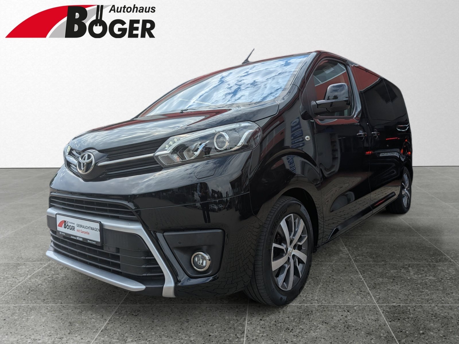 Proace Verso L1 Executive *AHK HUD VOLLLEDER*